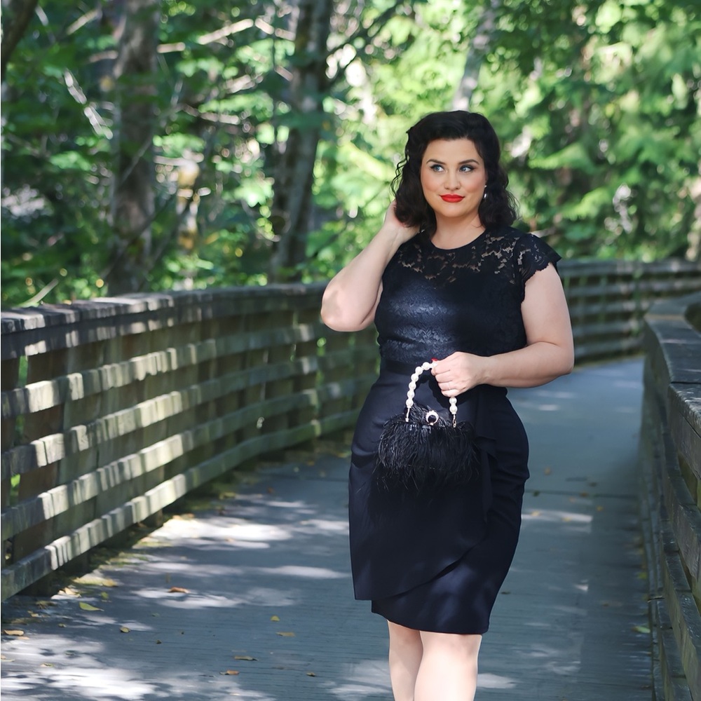 🖤 Knitee Black Lace Midi Dress w/ Ruffle Detail – Vintage Pinup Elegance (XXL) 🖤 - Picture 4 of 4